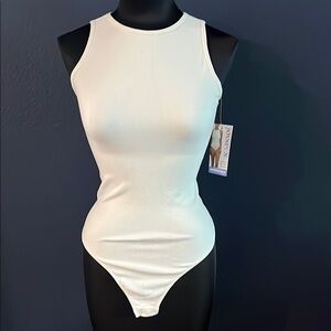 NWT Joyspun seamless high-neck bodysuit ivory off-white color sz L 12-14